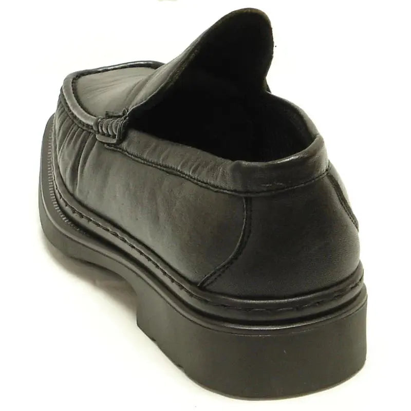Pinoso's P-4746 Black Slip on Loafers
