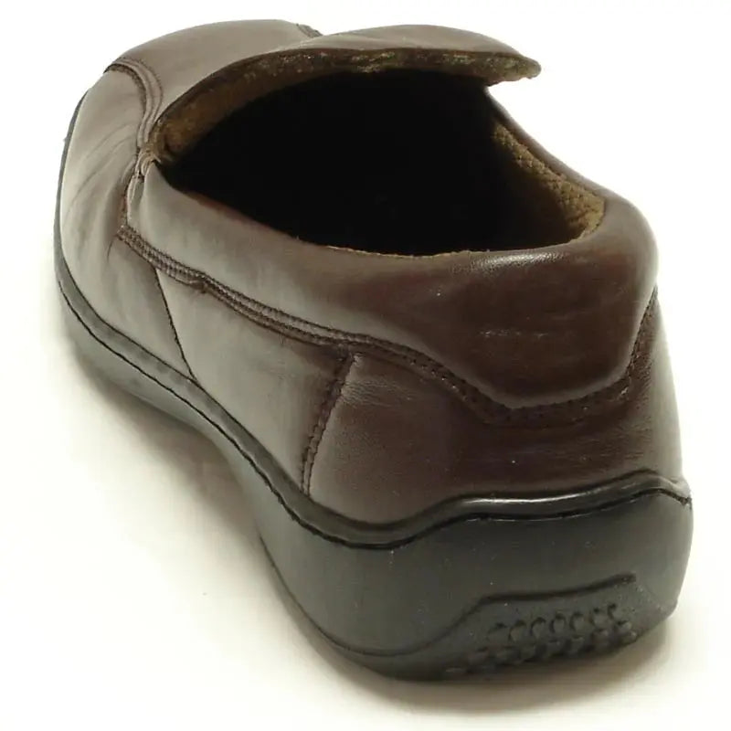 Pinoso's P-5591 Brown Leather Slip on Loafers