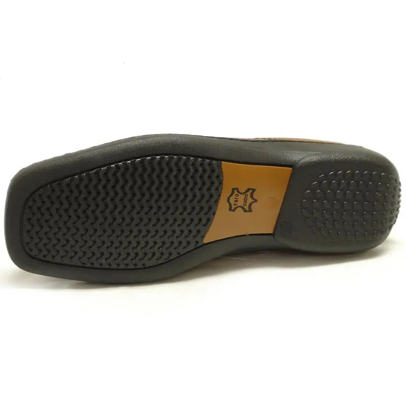 Pinoso's P-5594 Jacobo Tan Leather Slip on Loafers
