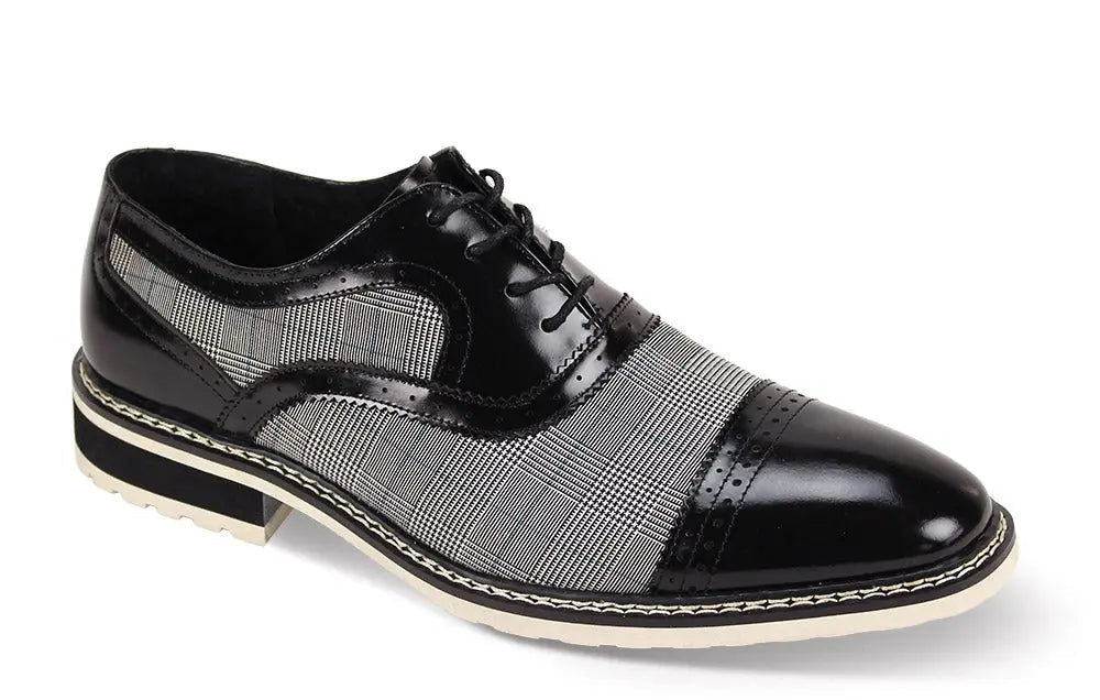 Giovanni Sinclair Black/White Genuine Leather Oxfords